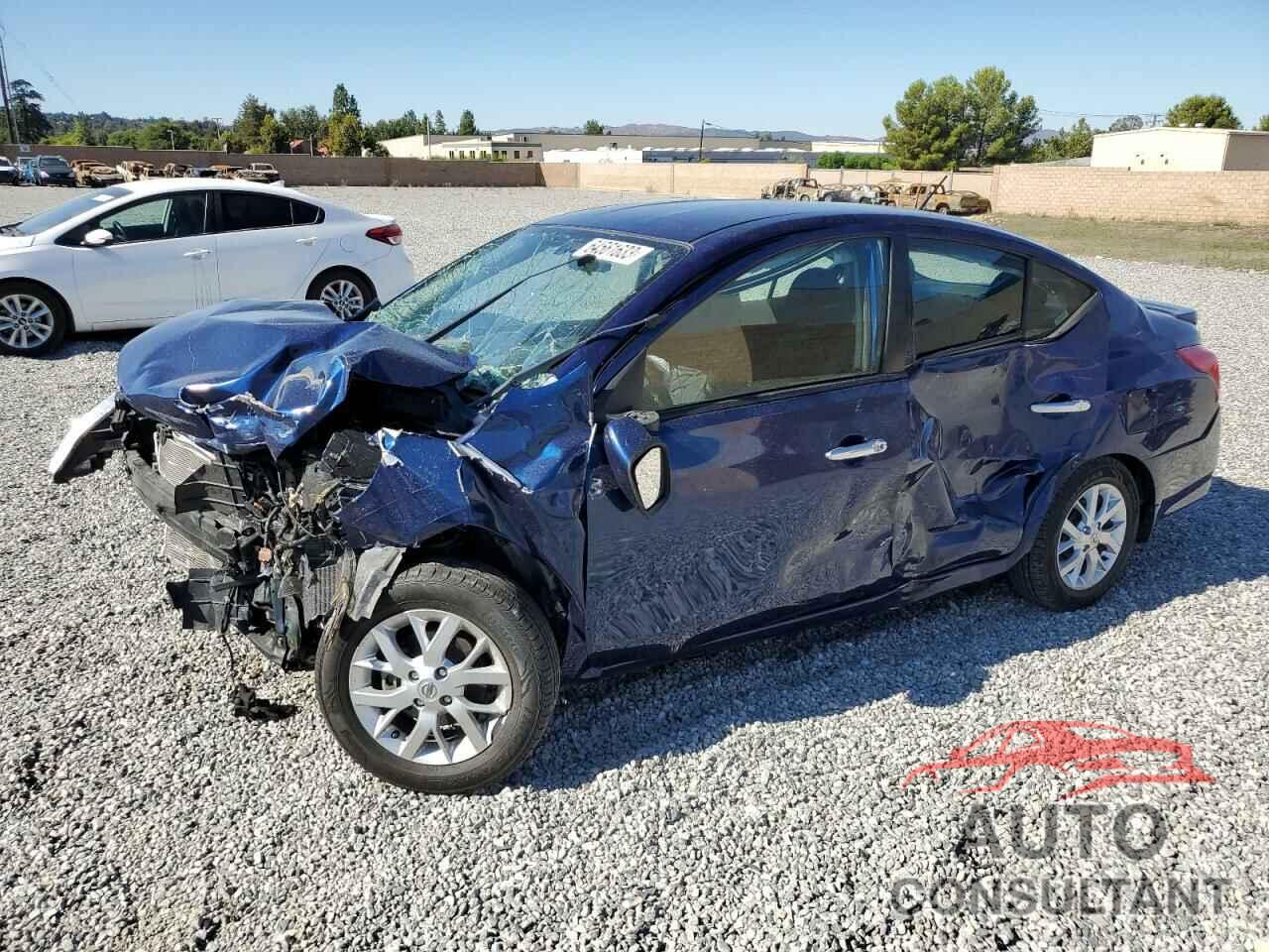 NISSAN VERSA 2018 - 3N1CN7AP9JL801987