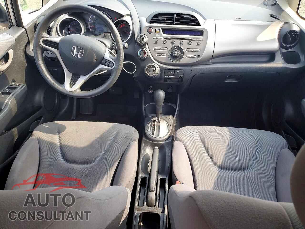 HONDA FIT 2013 - JHMGE8H38DC044604