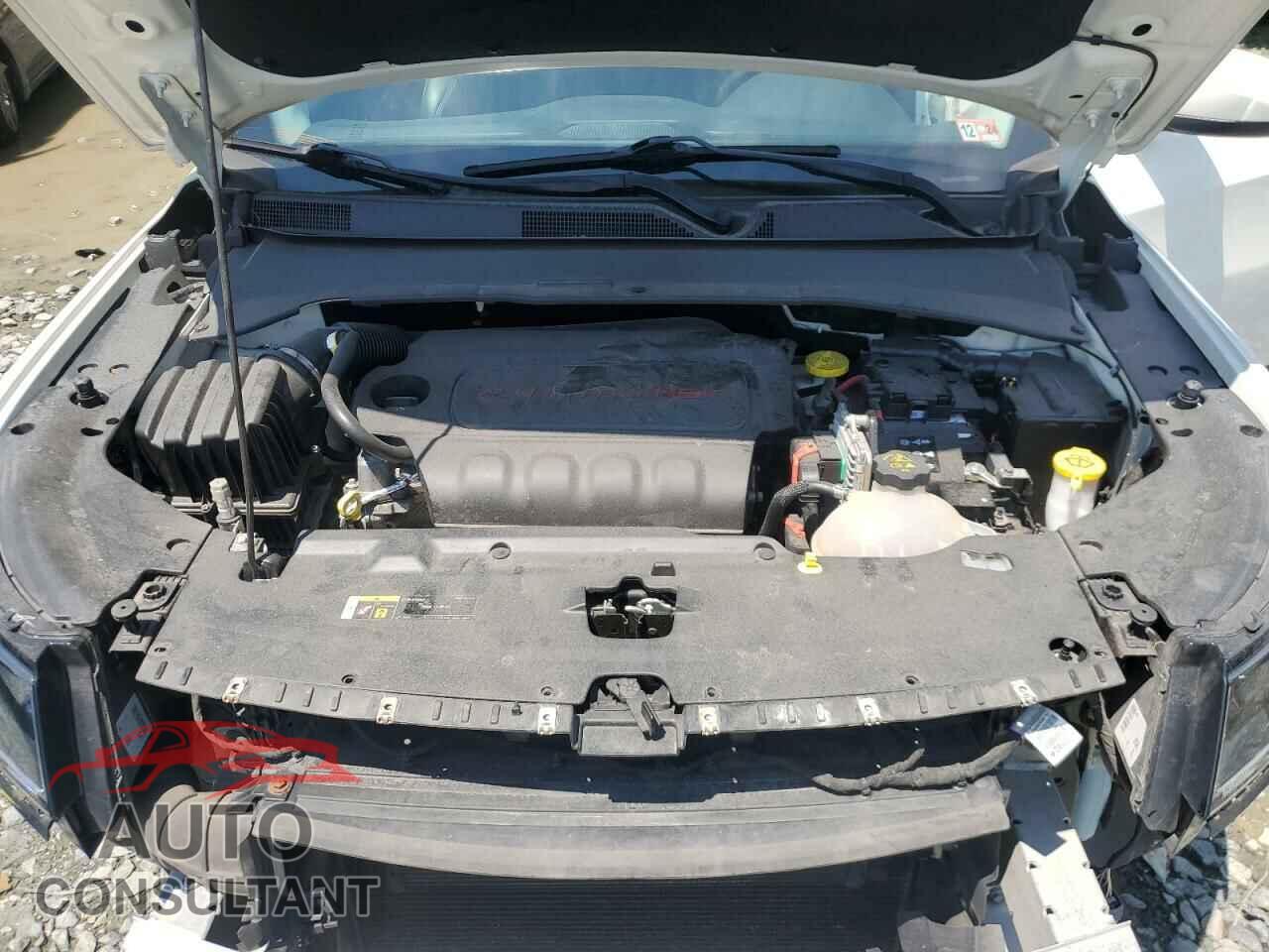 JEEP COMPASS 2018 - 3C4NJDBB1JT350640