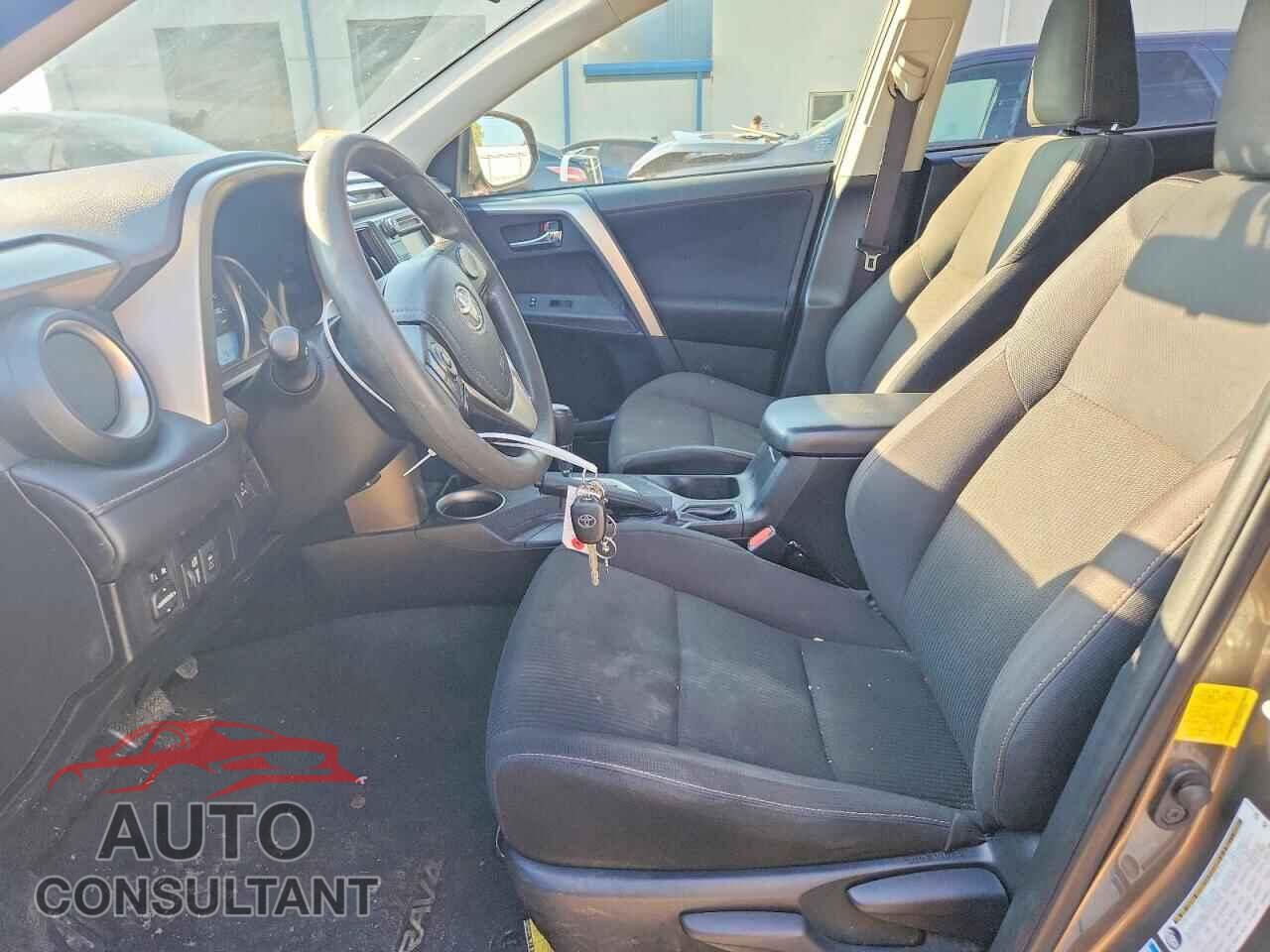 TOYOTA RAV4 2015 - JTMRFREV6FD156382