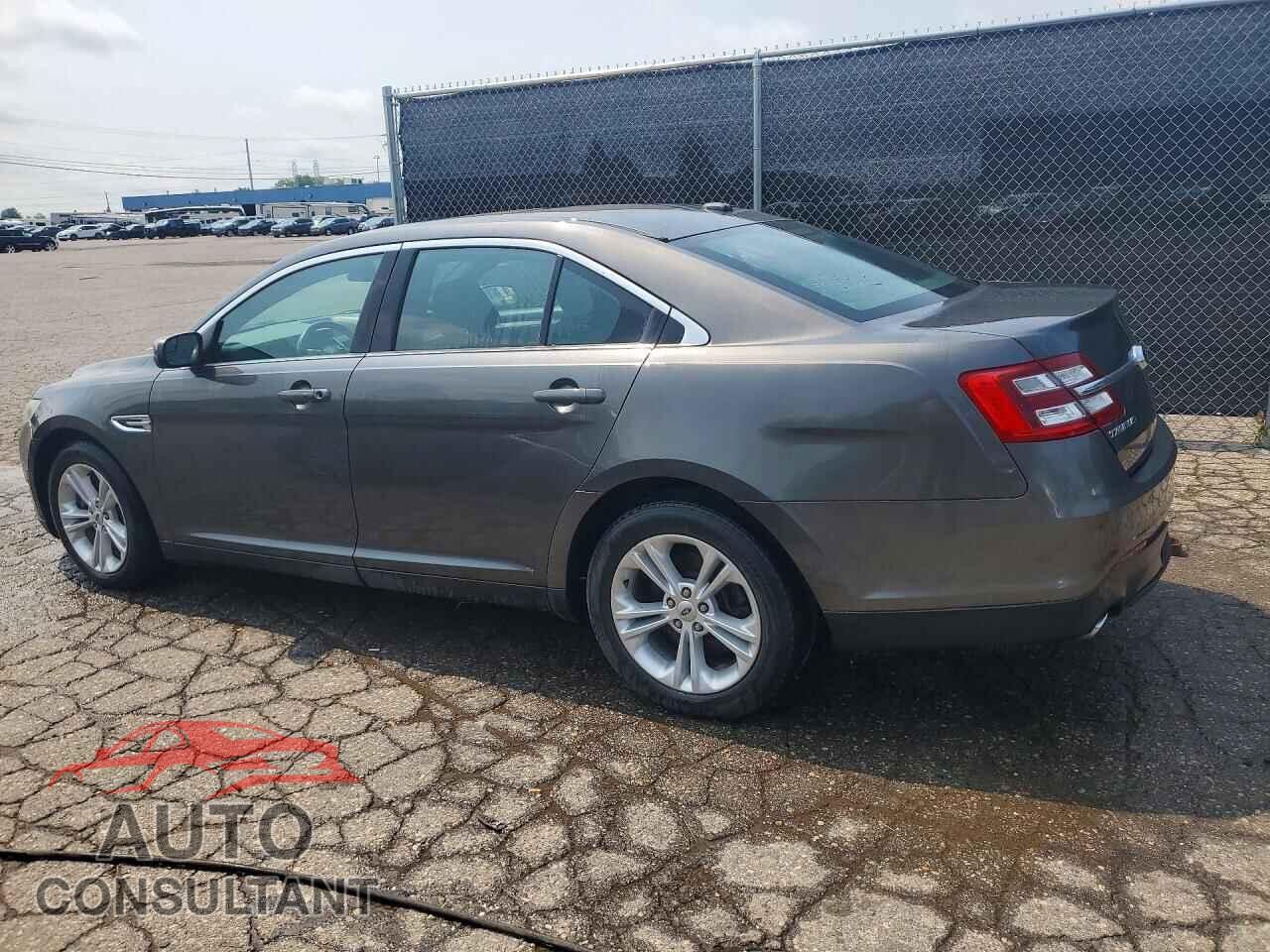 FORD TAURUS 2015 - 1FAHP2E84FG208879