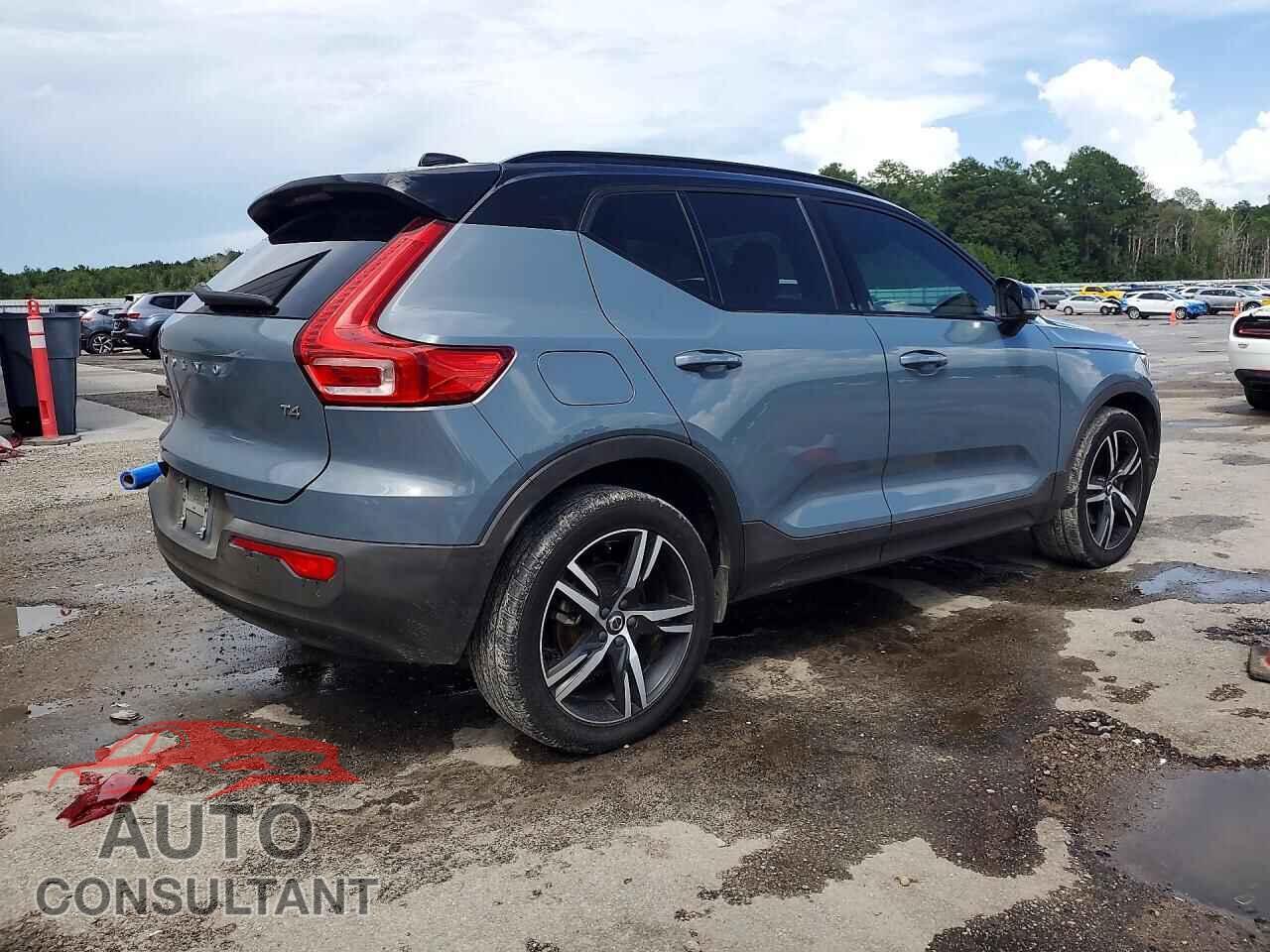 VOLVO XC40 2022 - YV4AC2HM2N2755478