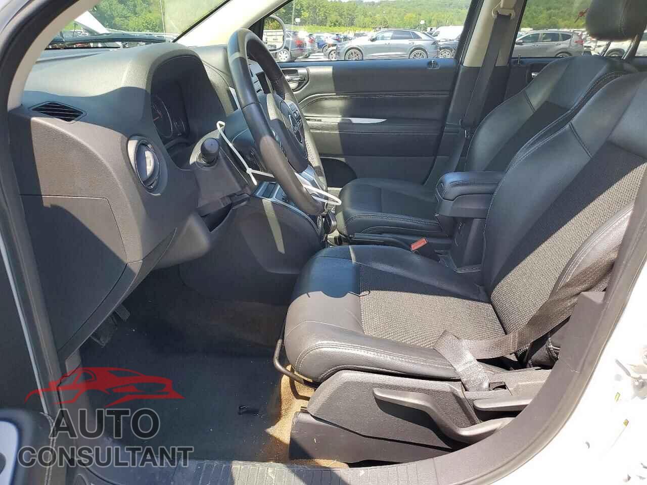 JEEP COMPASS 2016 - 1C4NJCEA8GD664409