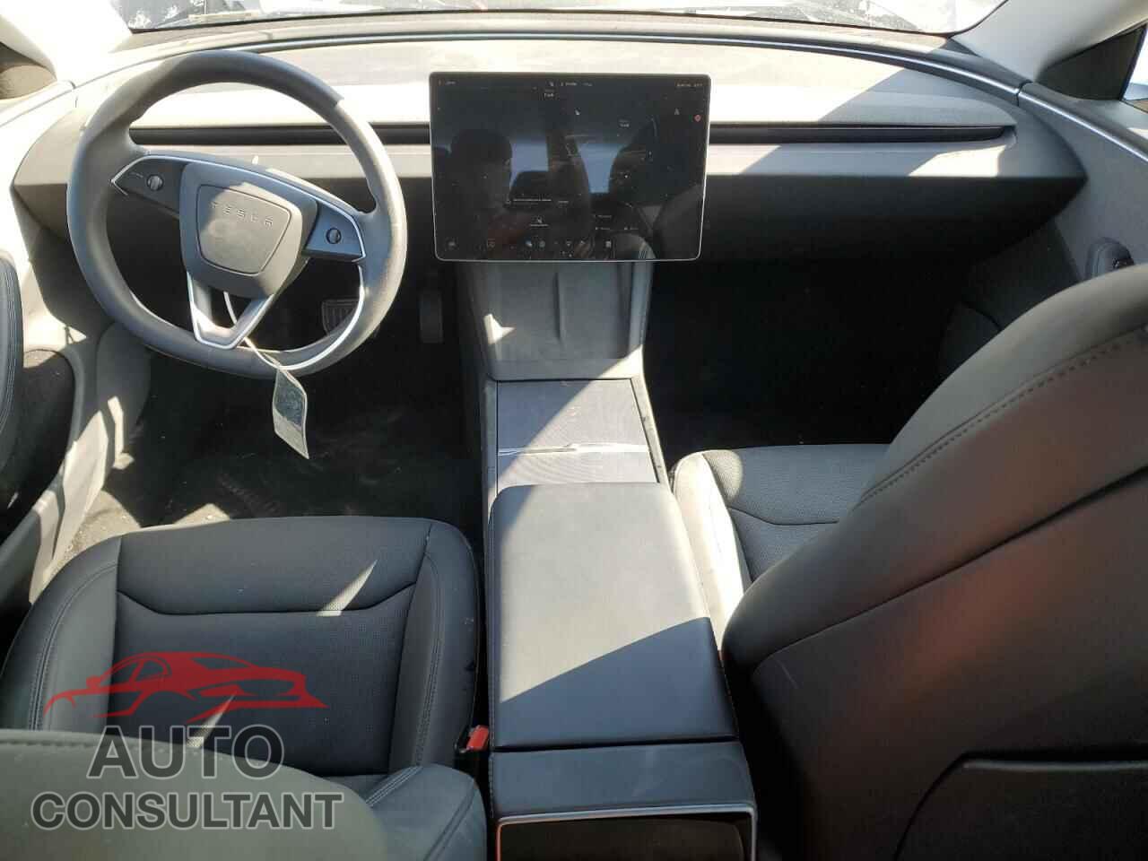 TESLA MODEL 3 2024 - 5YJ3E1EA5RF737487