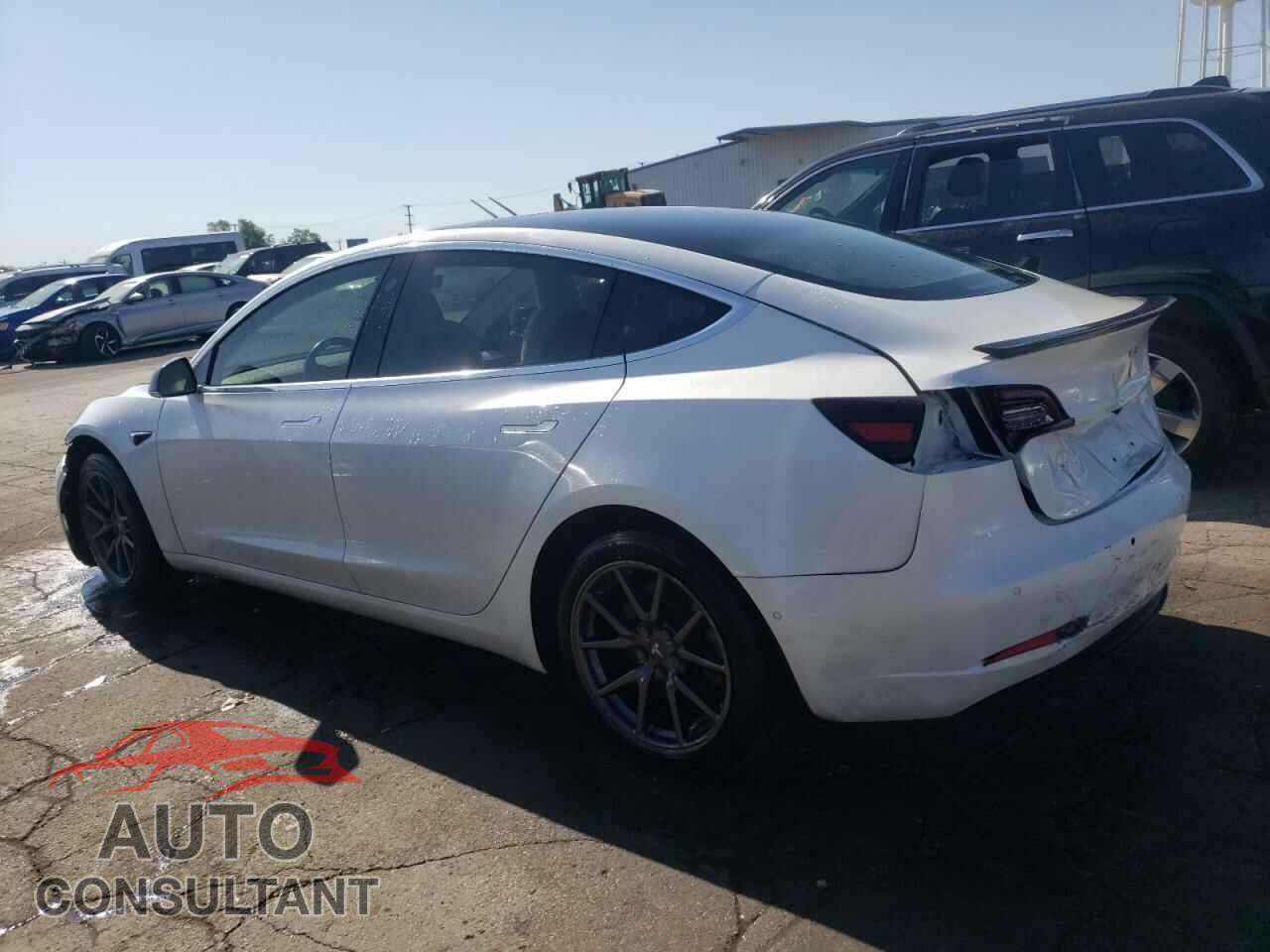 TESLA MODEL 3 2018 - 5YJ3E1EA7JF155511