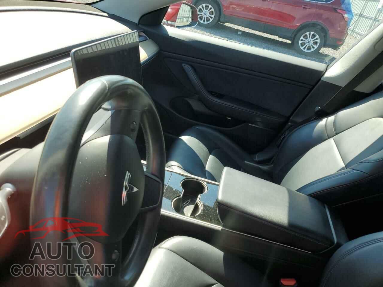 TESLA MODEL 3 2018 - 5YJ3E1EA1JF015390