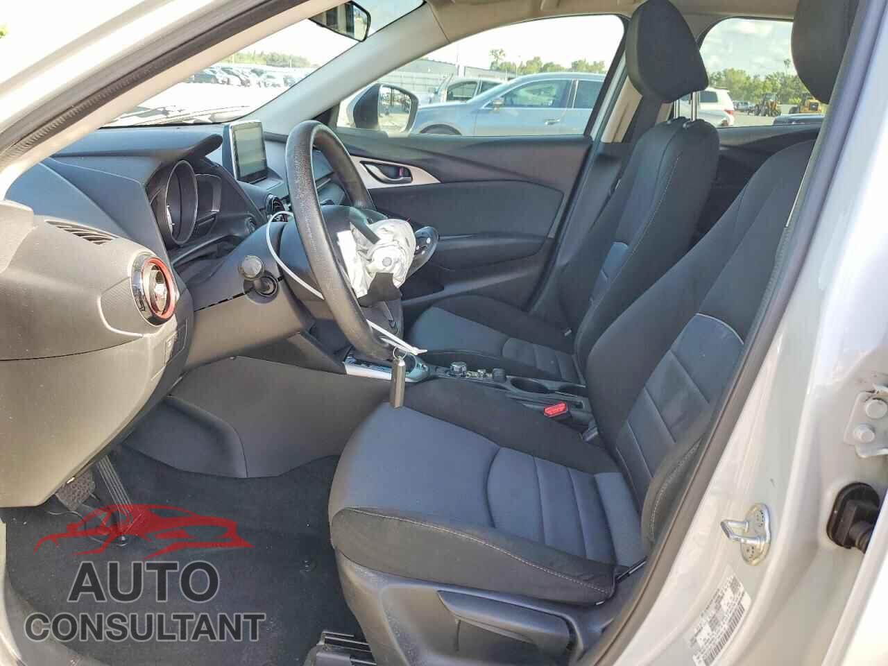 MAZDA CX-3 2017 - JM1DKFB79H0170877