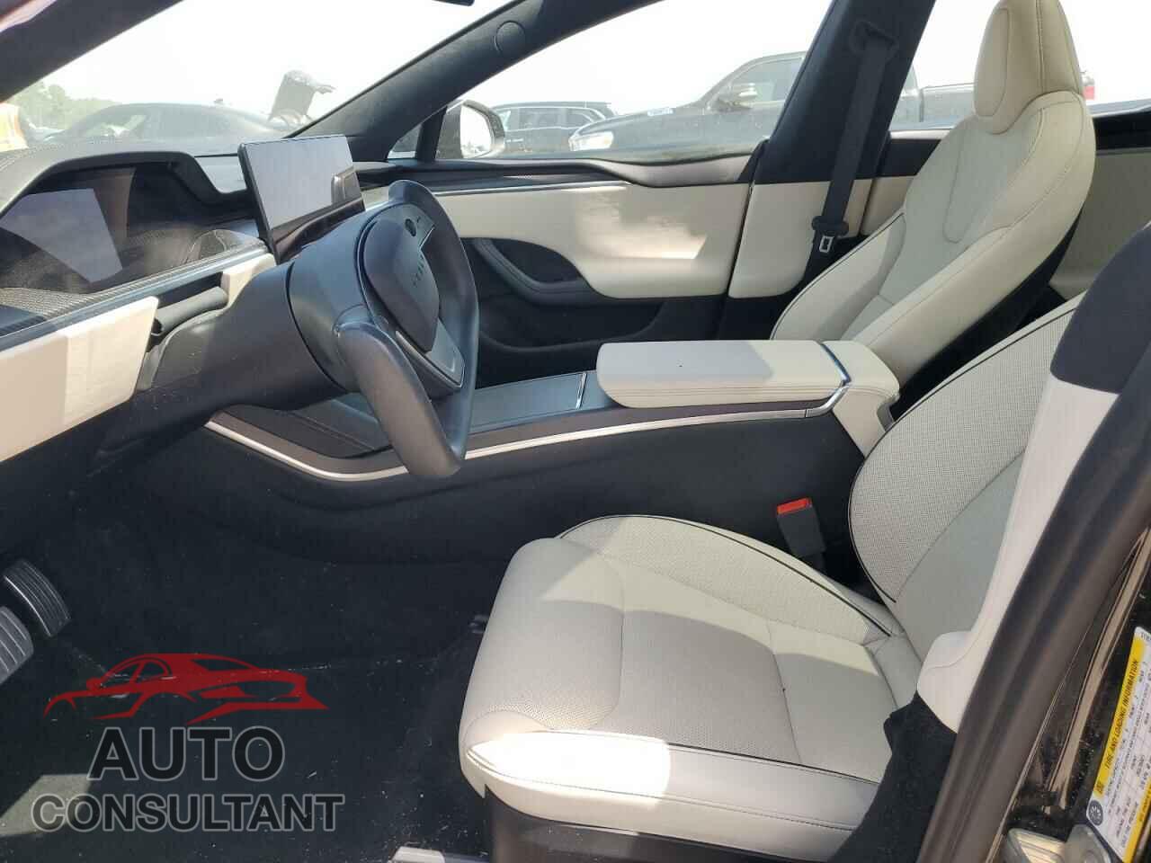 TESLA MODEL S 2023 - 5YJSA1E62PF511875