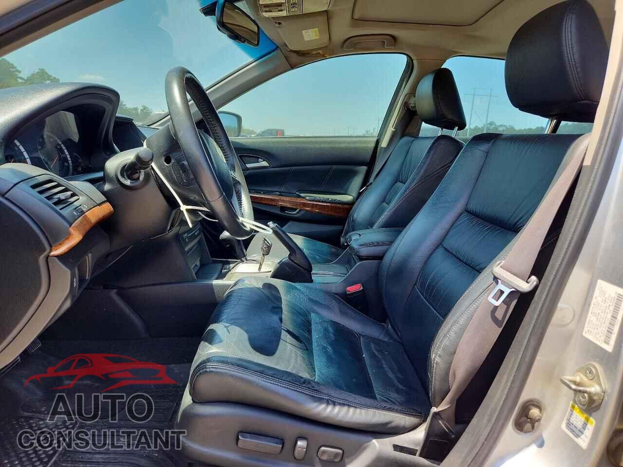 HONDA ACCORD 2012 - 1HGCP2F84CA121907