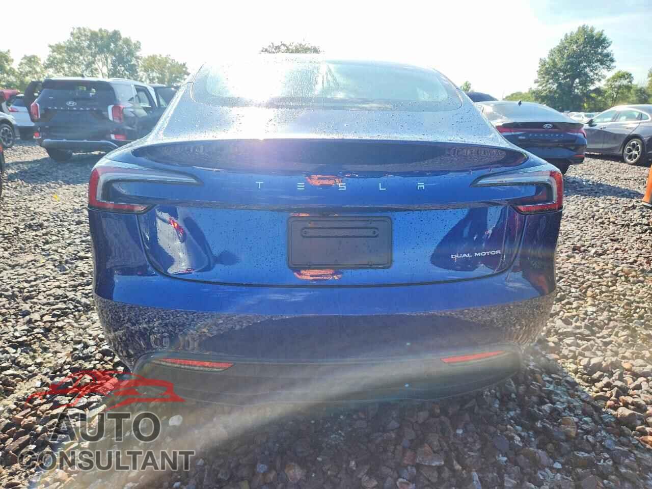 TESLA MODEL 3 2024 - 5YJ3E1EB5RF718575