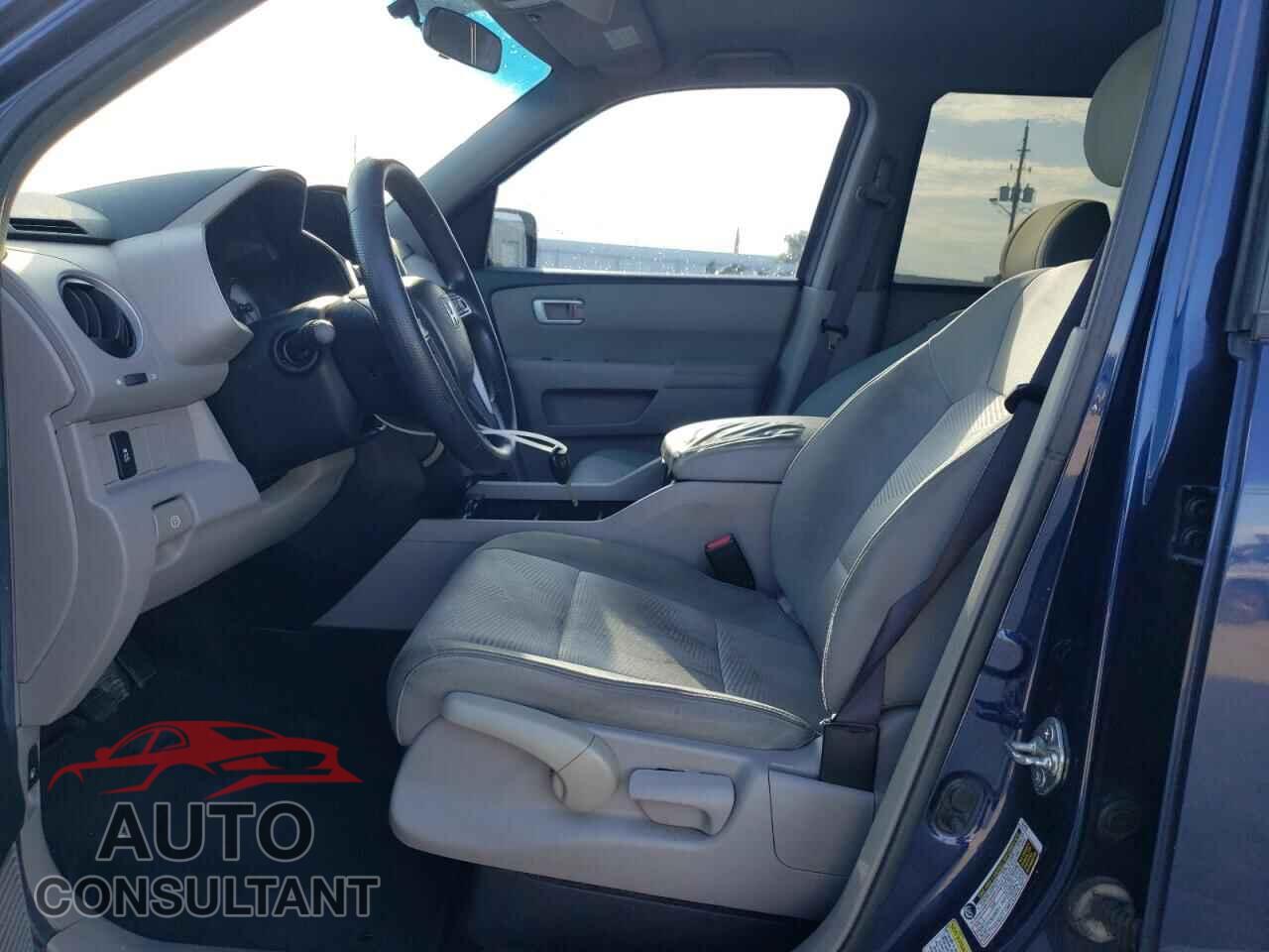 HONDA PILOT 2013 - 5FNYF3H29DB005018