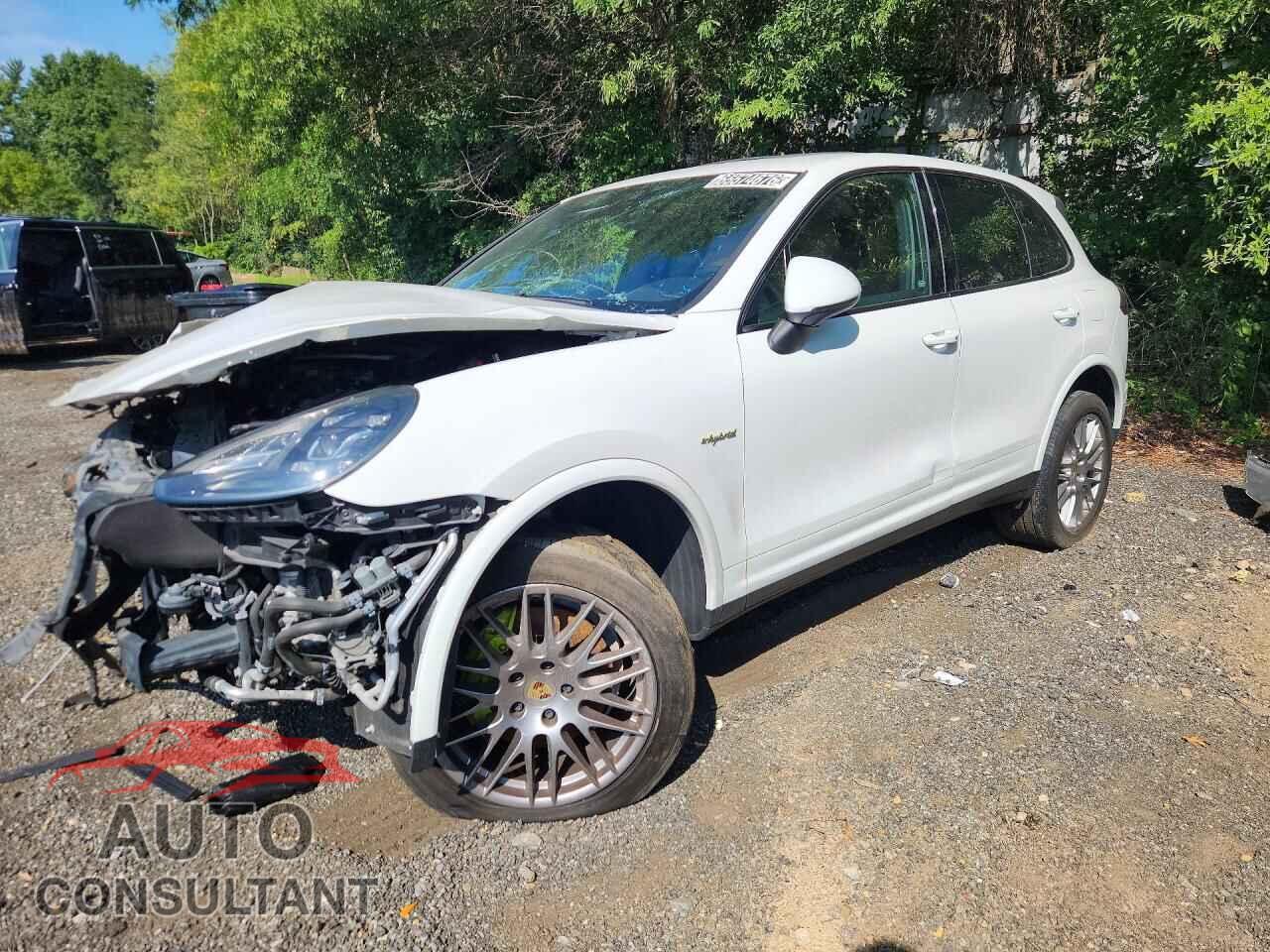 PORSCHE CAYENNE 2018 - WP1AE2A28JLA71463