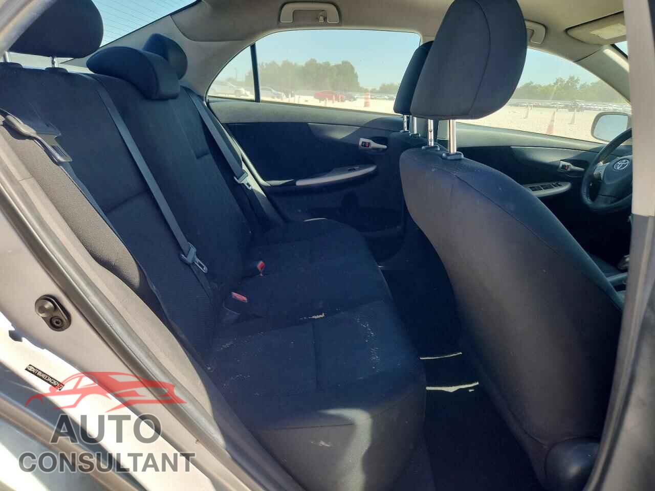 TOYOTA COROLLA 2010 - 2T1BU4EE3AC267472