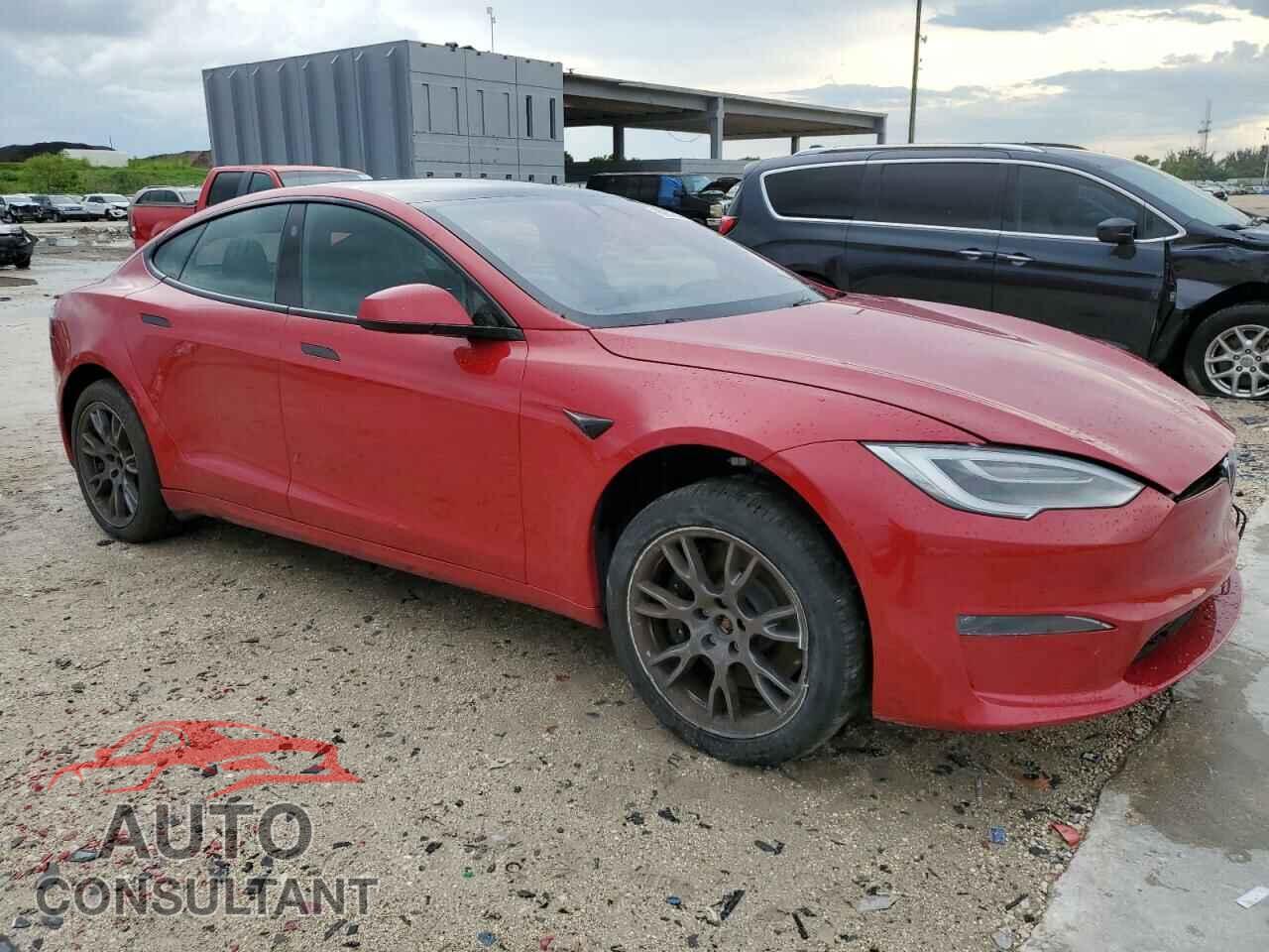 TESLA MODEL S 2021 - 5YJSA1E64MF438715