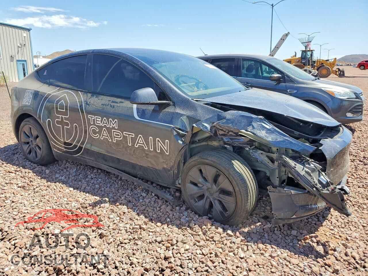 TESLA MODEL Y 2025 - 7SAYGDED1SA372016