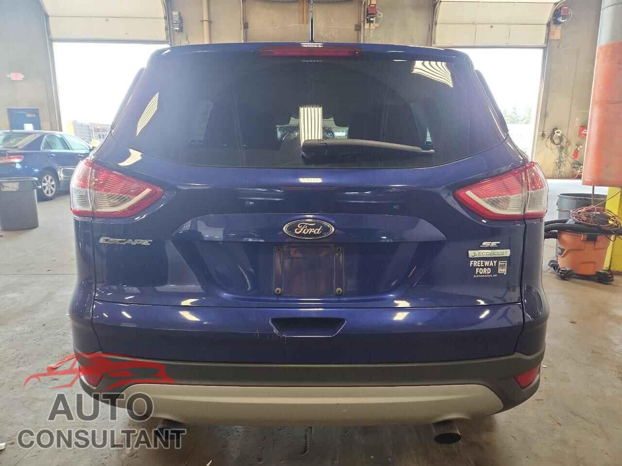 FORD ESCAPE 2013 - 1FMCU0GX5DUB83152