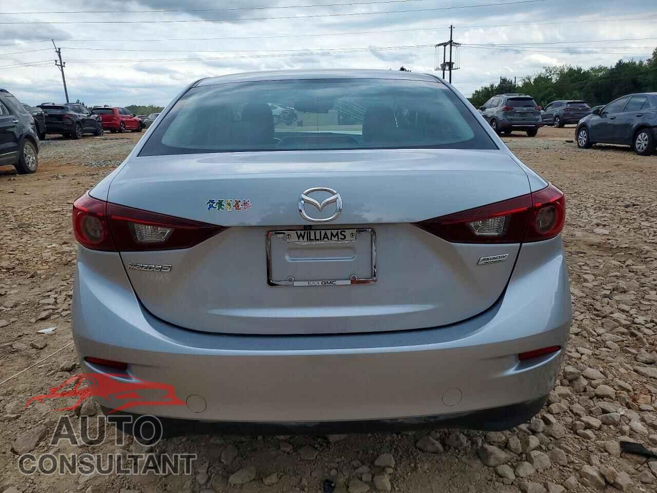 MAZDA 3 2017 - 3MZBN1V7XHM121226