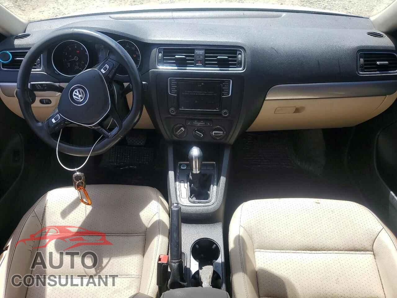 VOLKSWAGEN JETTA 2017 - 3VWDB7AJ9HM376908