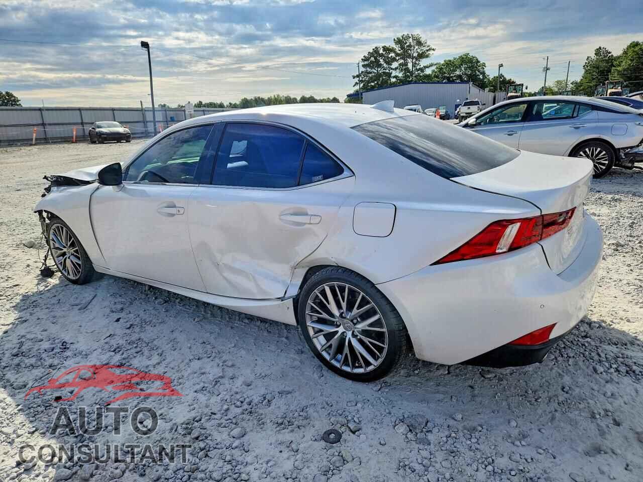 LEXUS IS 2016 - JTHBA1D28G5022248