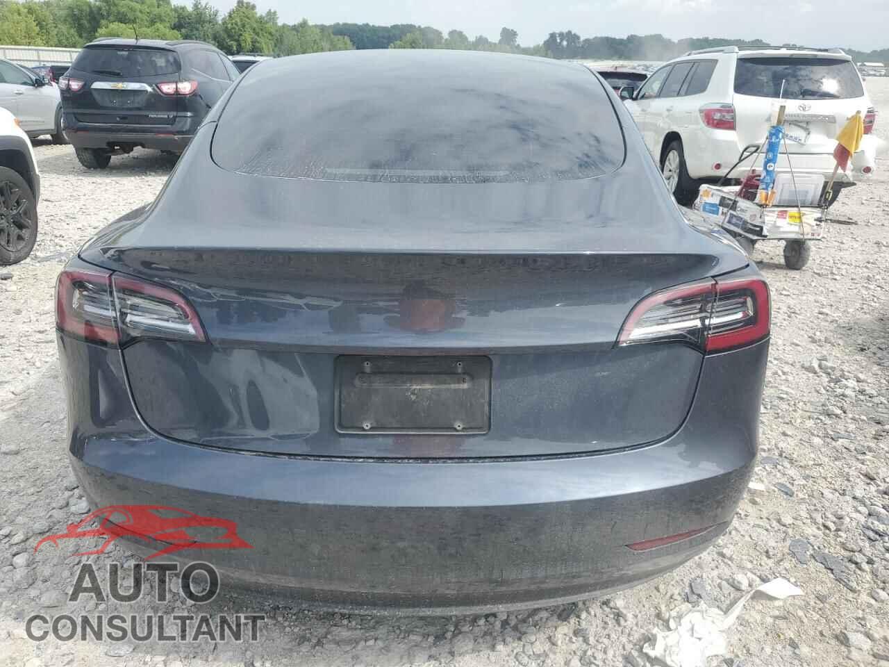 TESLA MODEL 3 2021 - 5YJ3E1EC8MF856256