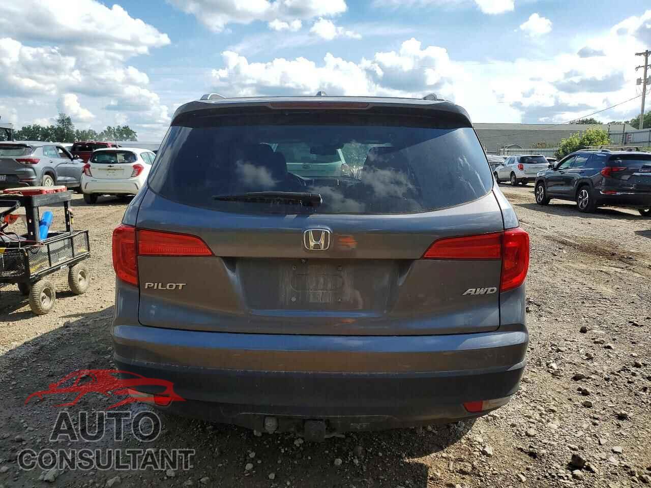 HONDA PILOT 2017 - 5FNYF6H62HB104077