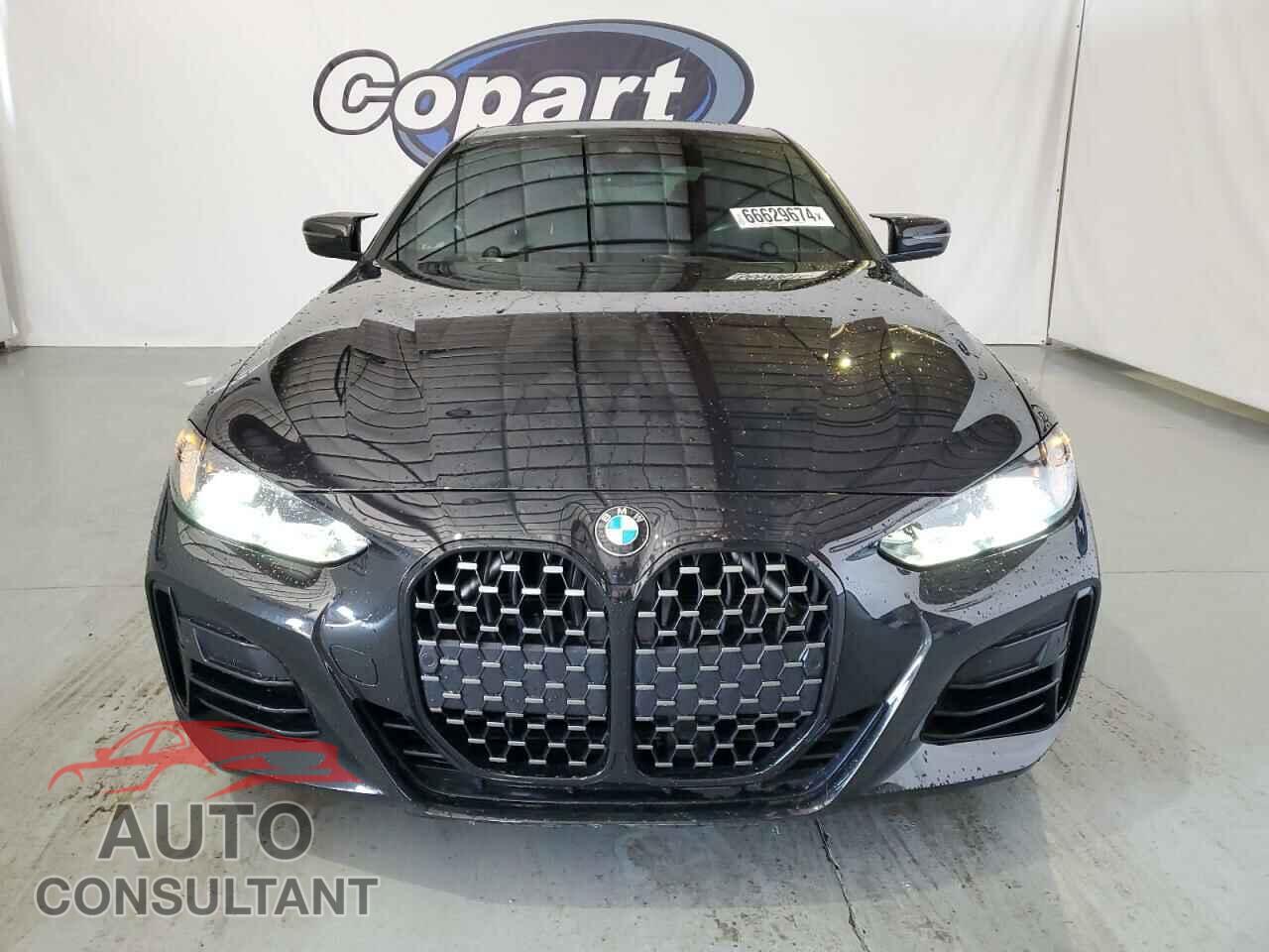 BMW M4 2022 - WBA83AP04NCK03319
