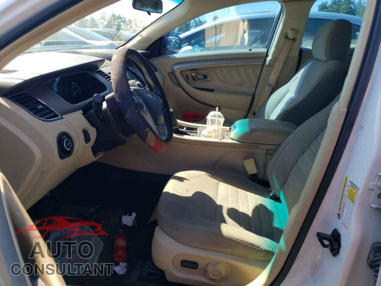 FORD TAURUS 2017 - 1FAHP2D82HG112771