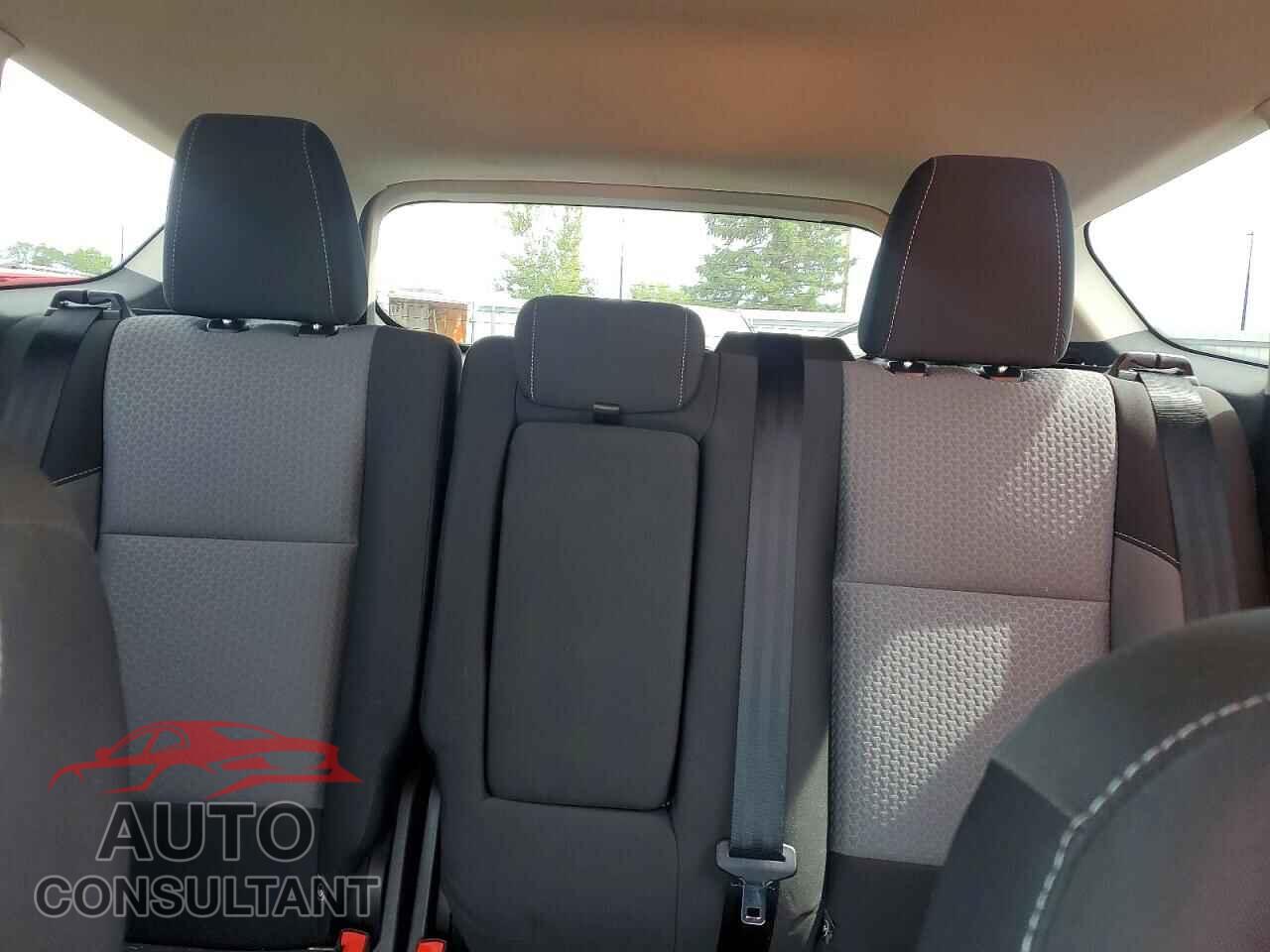 FORD ESCAPE 2017 - 1FMCU9G9XHUB80694