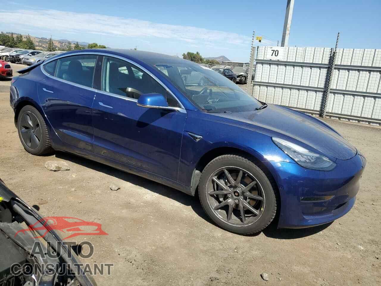TESLA MODEL 3 2019 - 5YJ3E1EB4KF361475