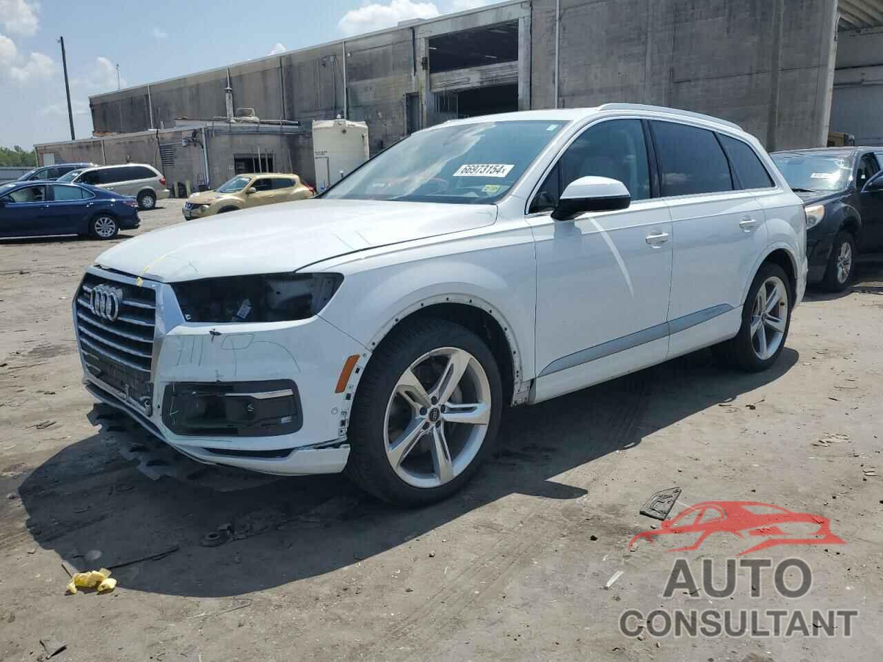 AUDI Q7 2019 - WA1VAAF71KD020356