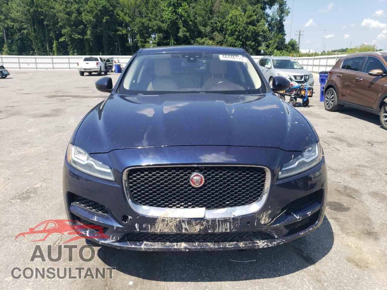JAGUAR F-PACE 2018 - SADCK2FX8JA351584