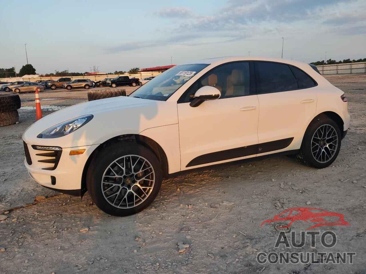 PORSCHE MACAN 2018 - WP1AA2A52JLB03023