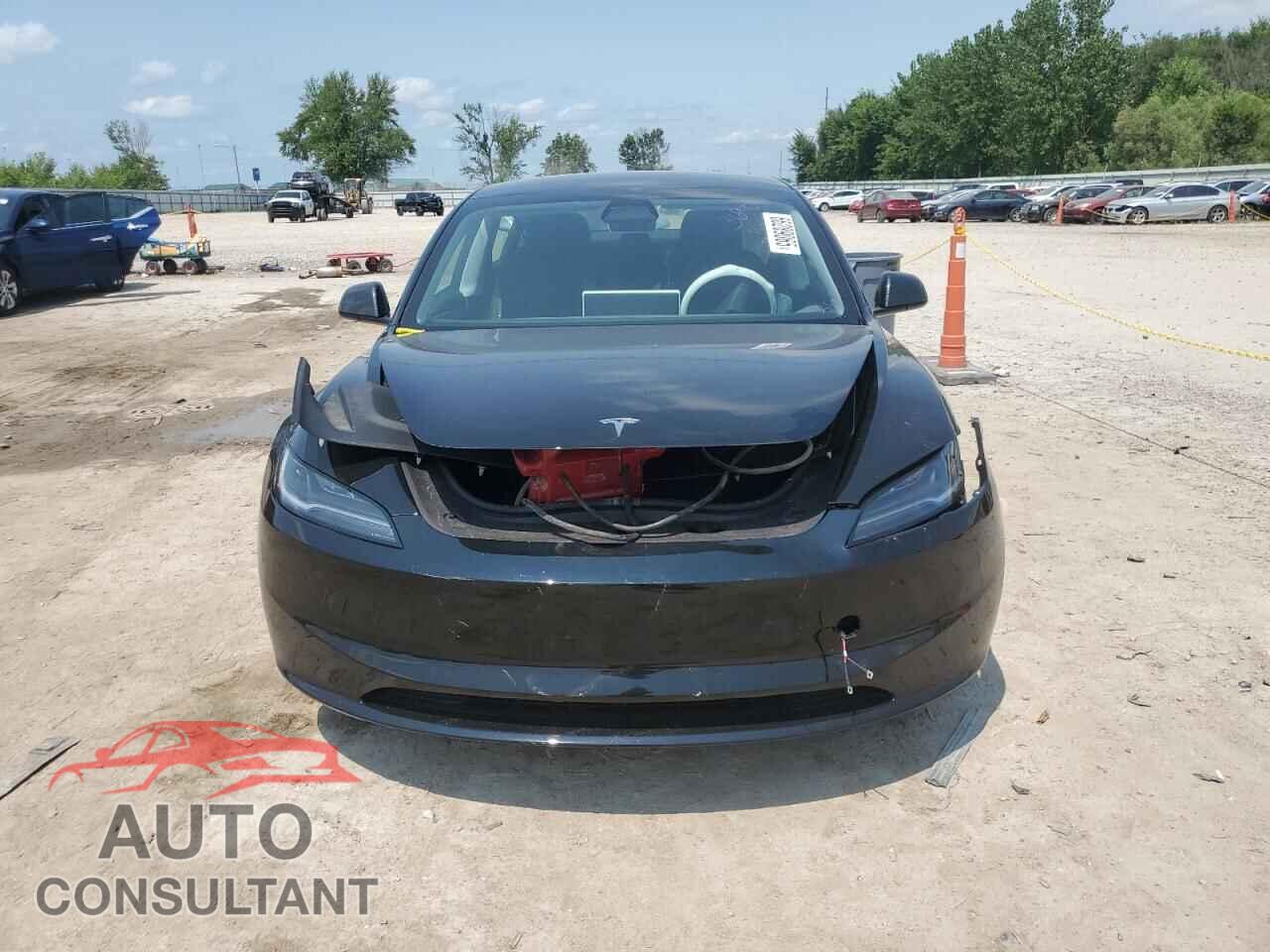 TESLA MODEL 3 2024 - 5YJ3E1EA1RF768896