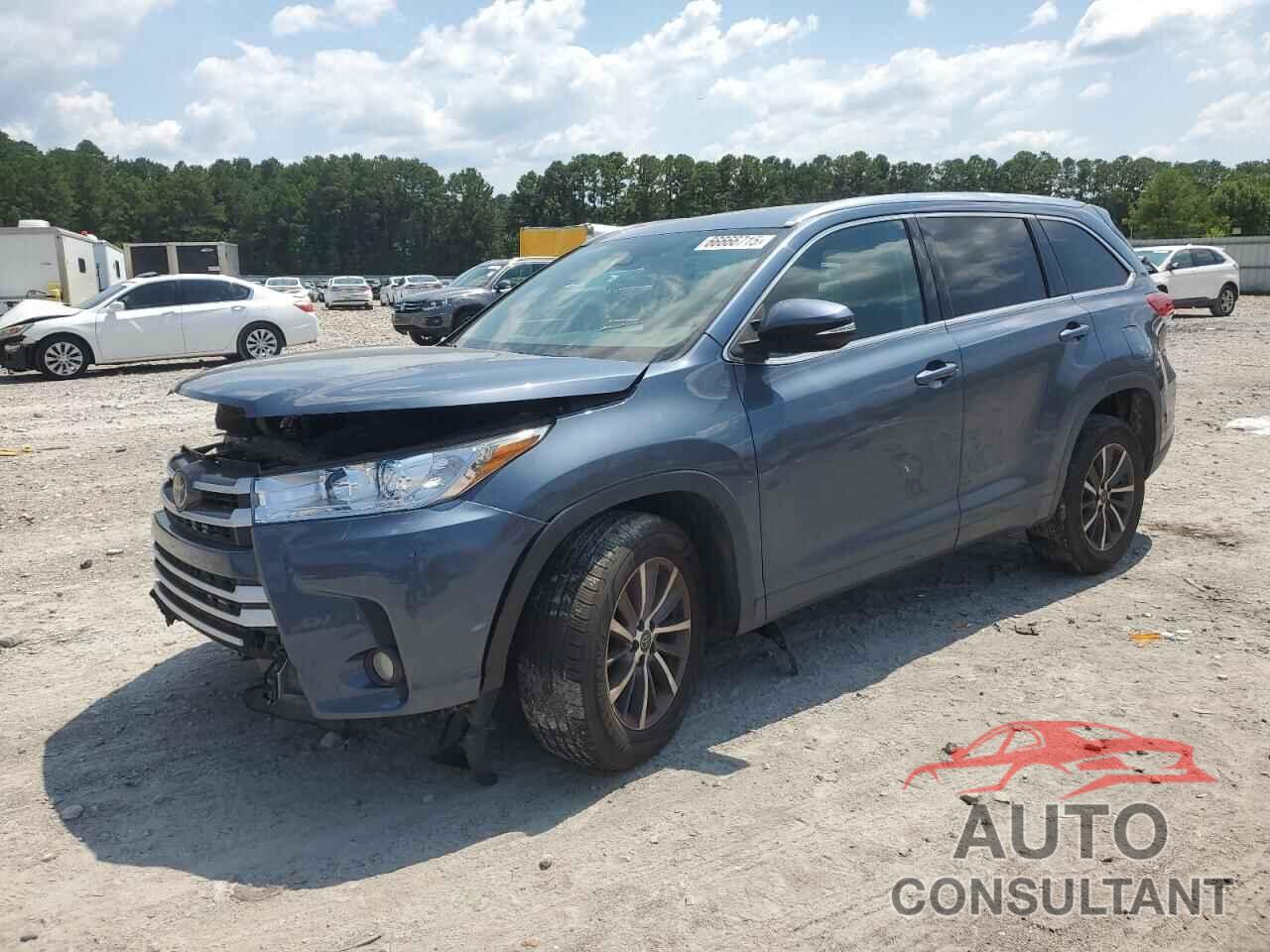 TOYOTA HIGHLANDER 2018 - 5TDKZRFH9JS251498