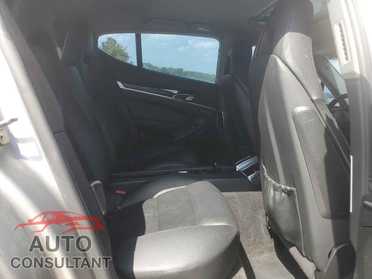 PORSCHE PANAMERA 2012 - WP0AA2A74CL013085