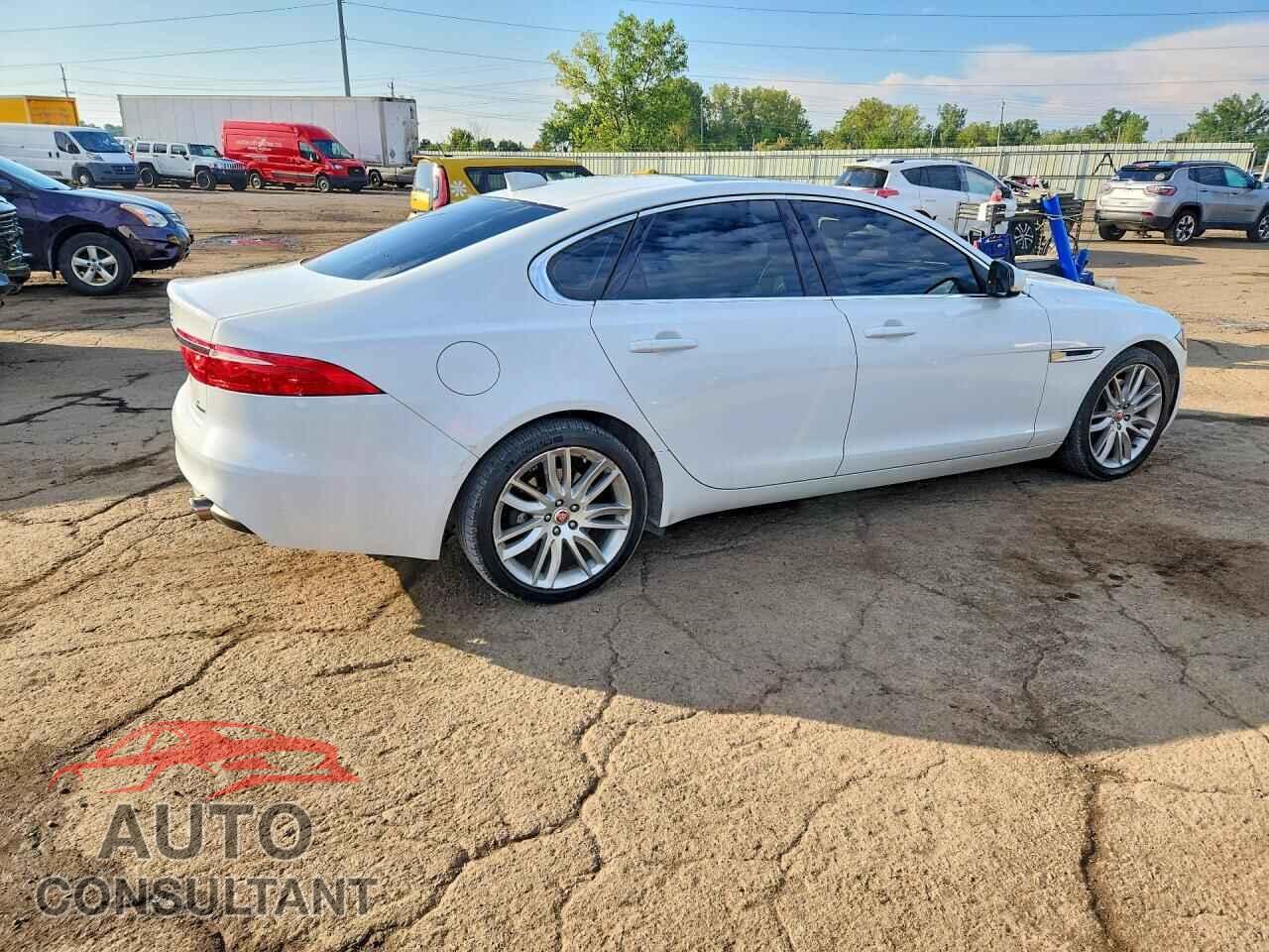 JAGUAR XF 2016 - SAJBK4BV3GCY12003
