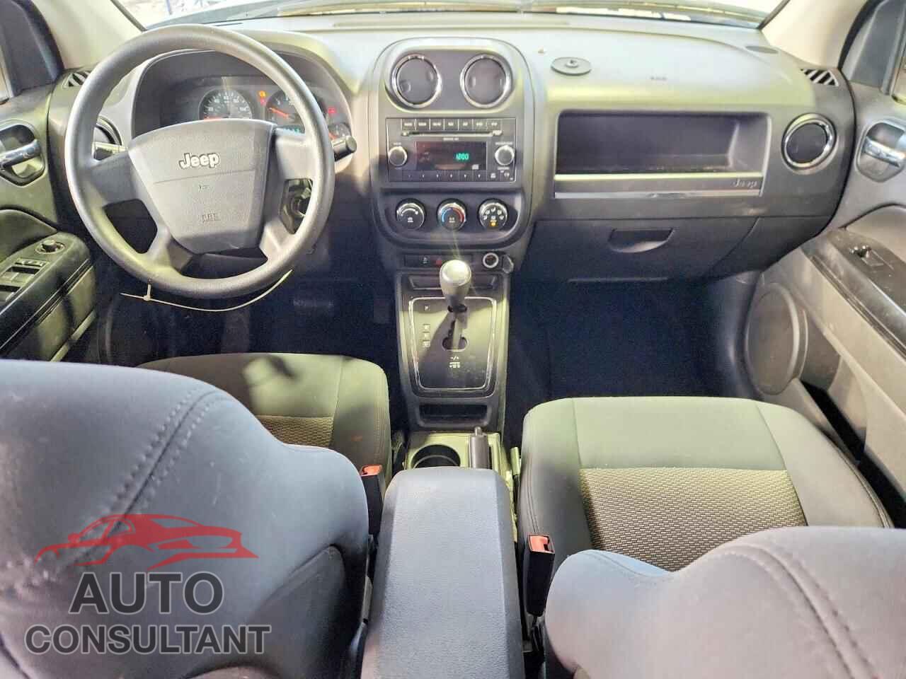 JEEP COMPASS 2010 - 1J4NF4FB0AD584733