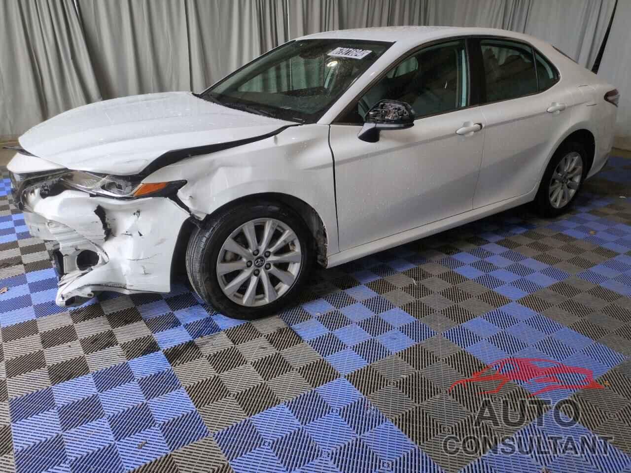 TOYOTA CAMRY 2019 - 4T1B11HK6KU855844