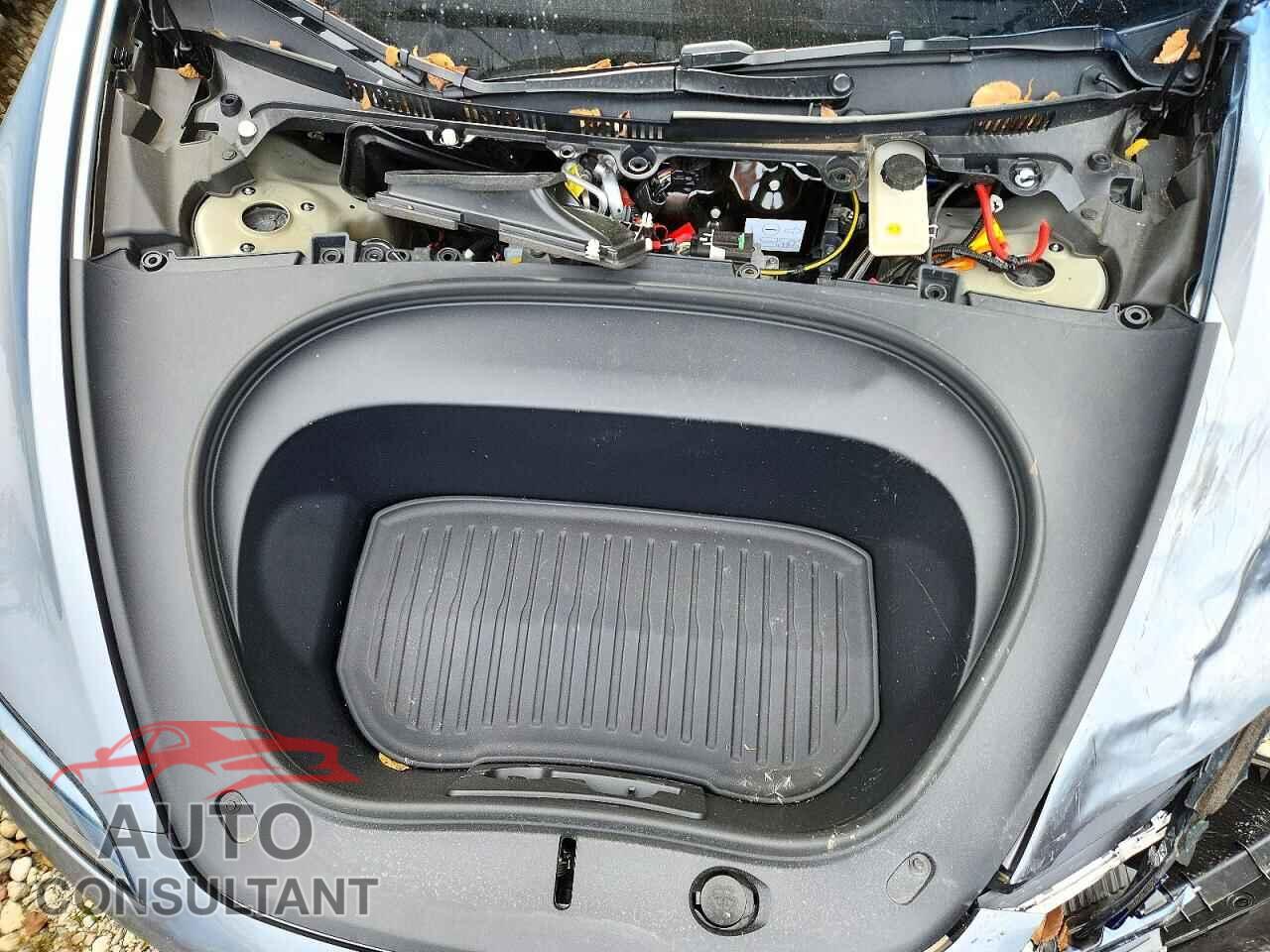 TESLA MODEL 3 2026 - 5YJ3E1EB4TF129945