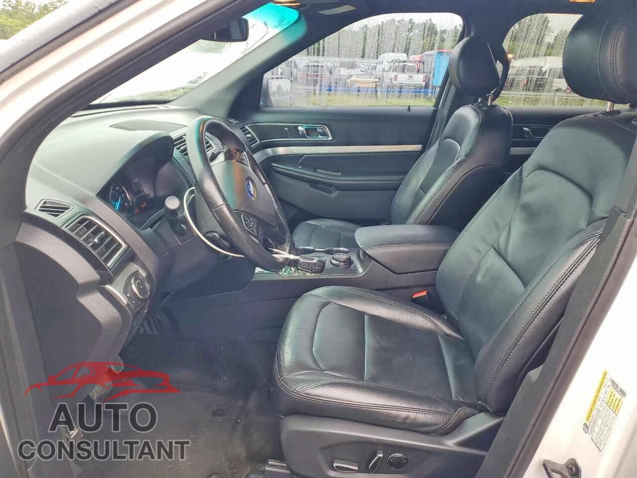 FORD EXPLORER 2017 - 1FM5K8D82HGA52873