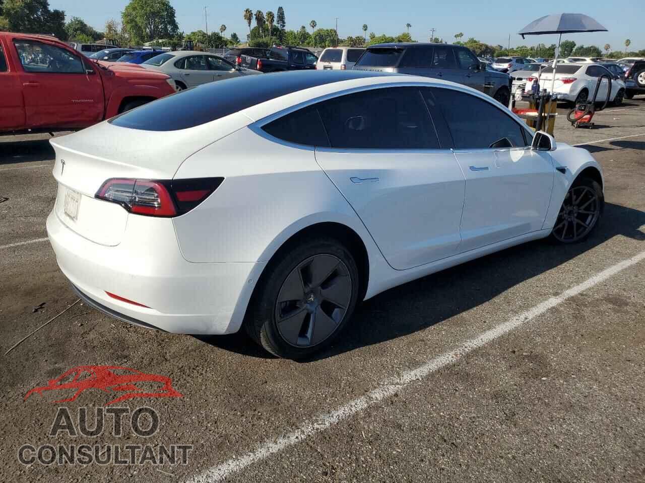 TESLA MODEL 3 2018 - 5YJ3E1EA2JF069975