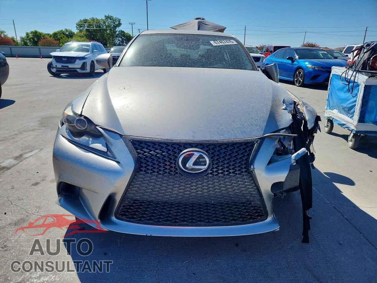 LEXUS IS 2015 - JTHBF1D29F5045828