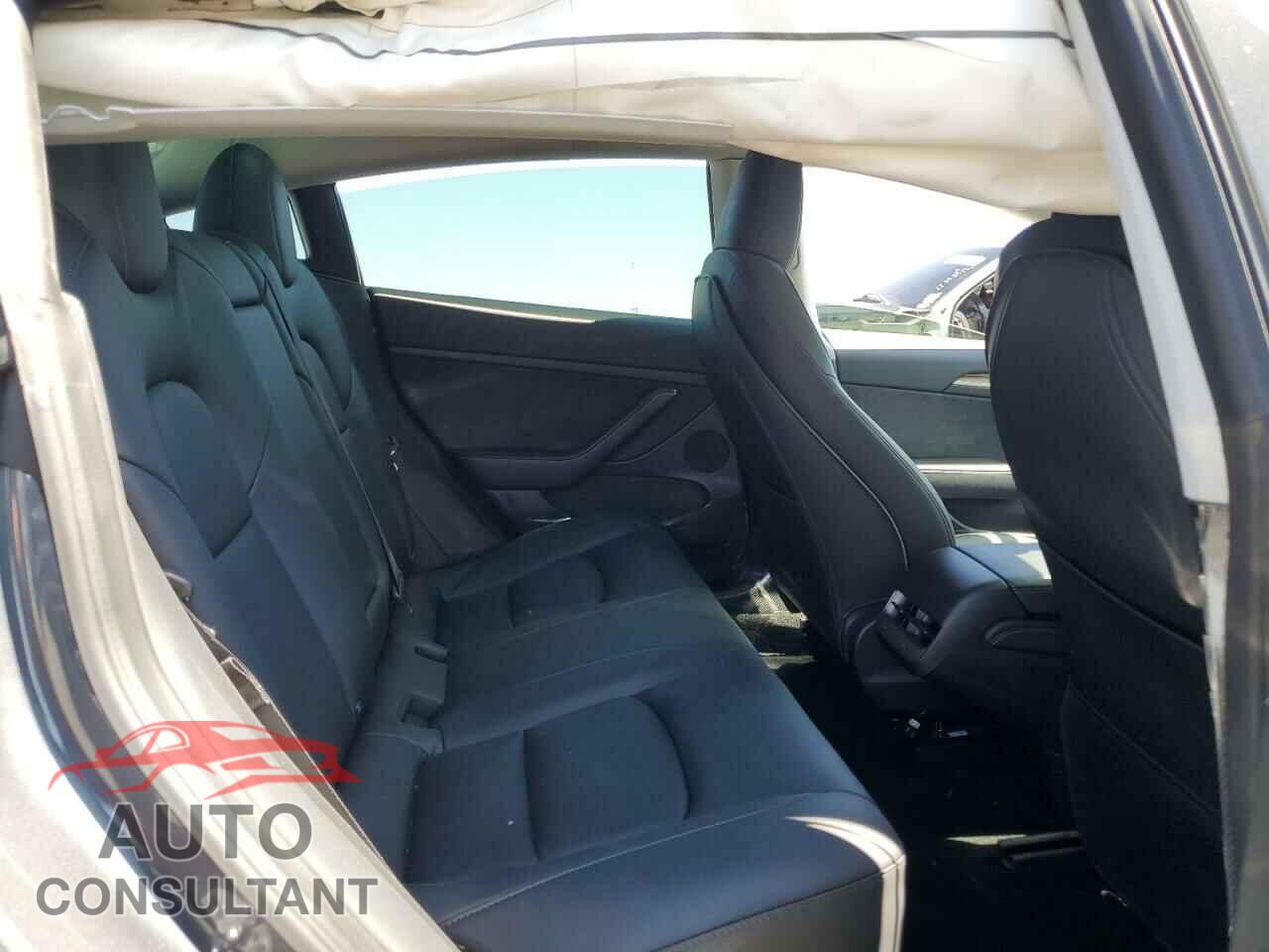 TESLA MODEL 3 2023 - 5YJ3E1EB8PF623862