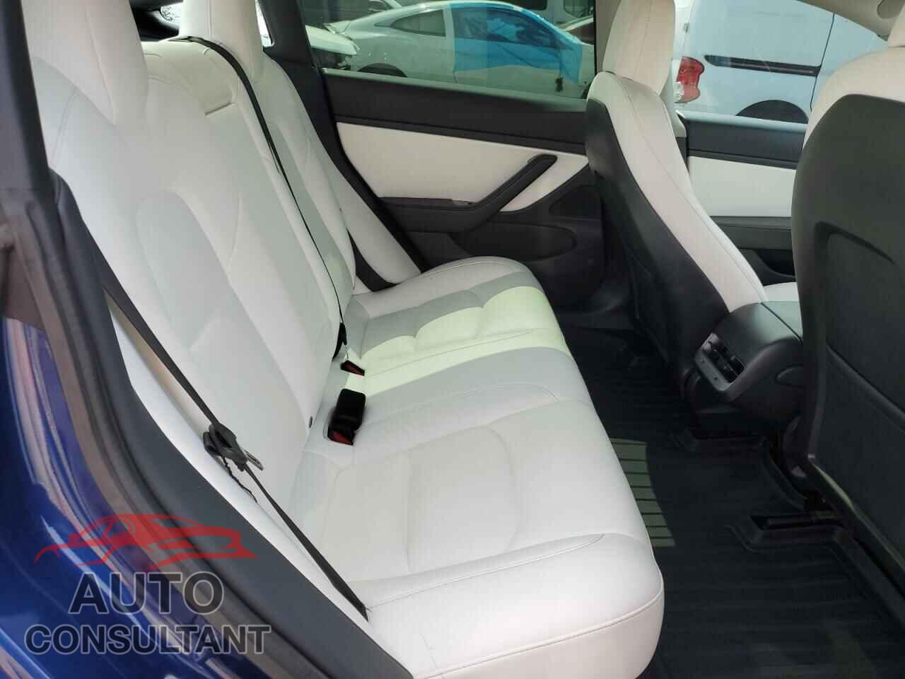 TESLA MODEL 3 2020 - 5YJ3E1EB3LF669111