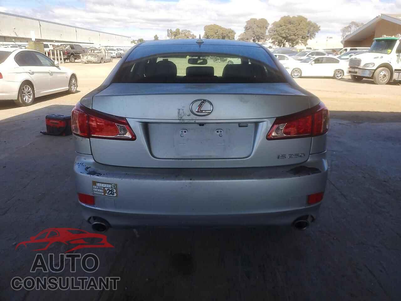 LEXUS IS 2011 - JTHBF5C22B5132795