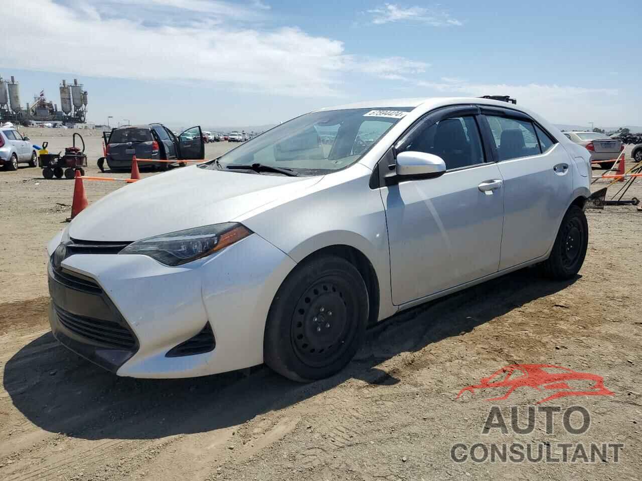 TOYOTA COROLLA 2018 - 2T1BURHEXJC988400