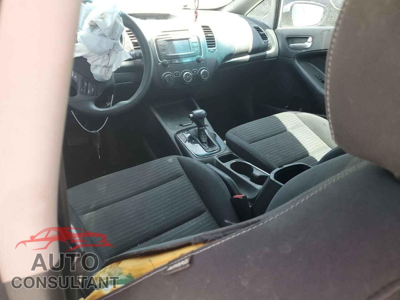 KIA FORTE 2017 - 3KPFL4A77HE016154