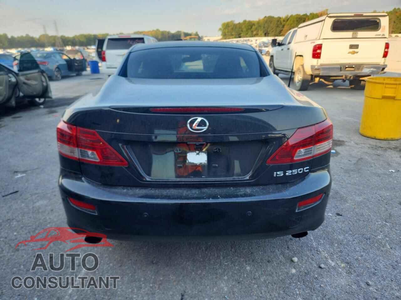 LEXUS IS 2014 - JTHFF2C22E2529896