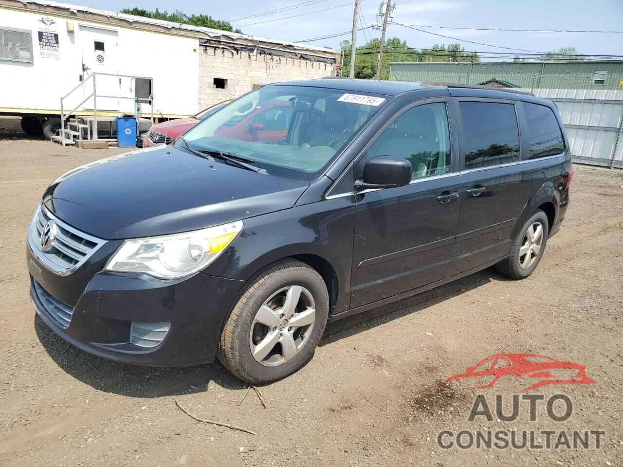VOLKSWAGEN ROUTAN 2011 - 2V4RW3DG1BR718153