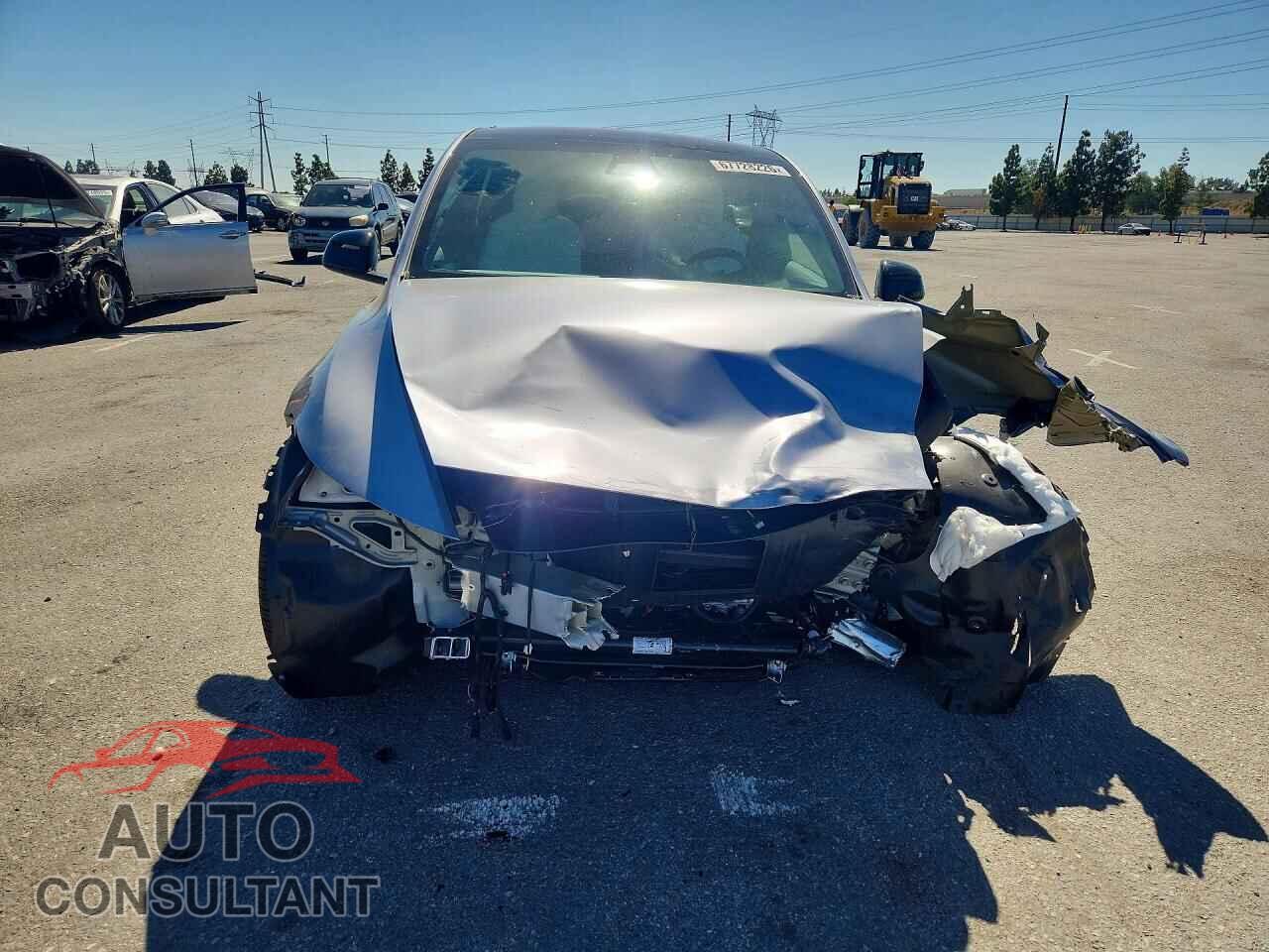 TESLA MODEL Y 2026 - 7SAYGDED3TF613997